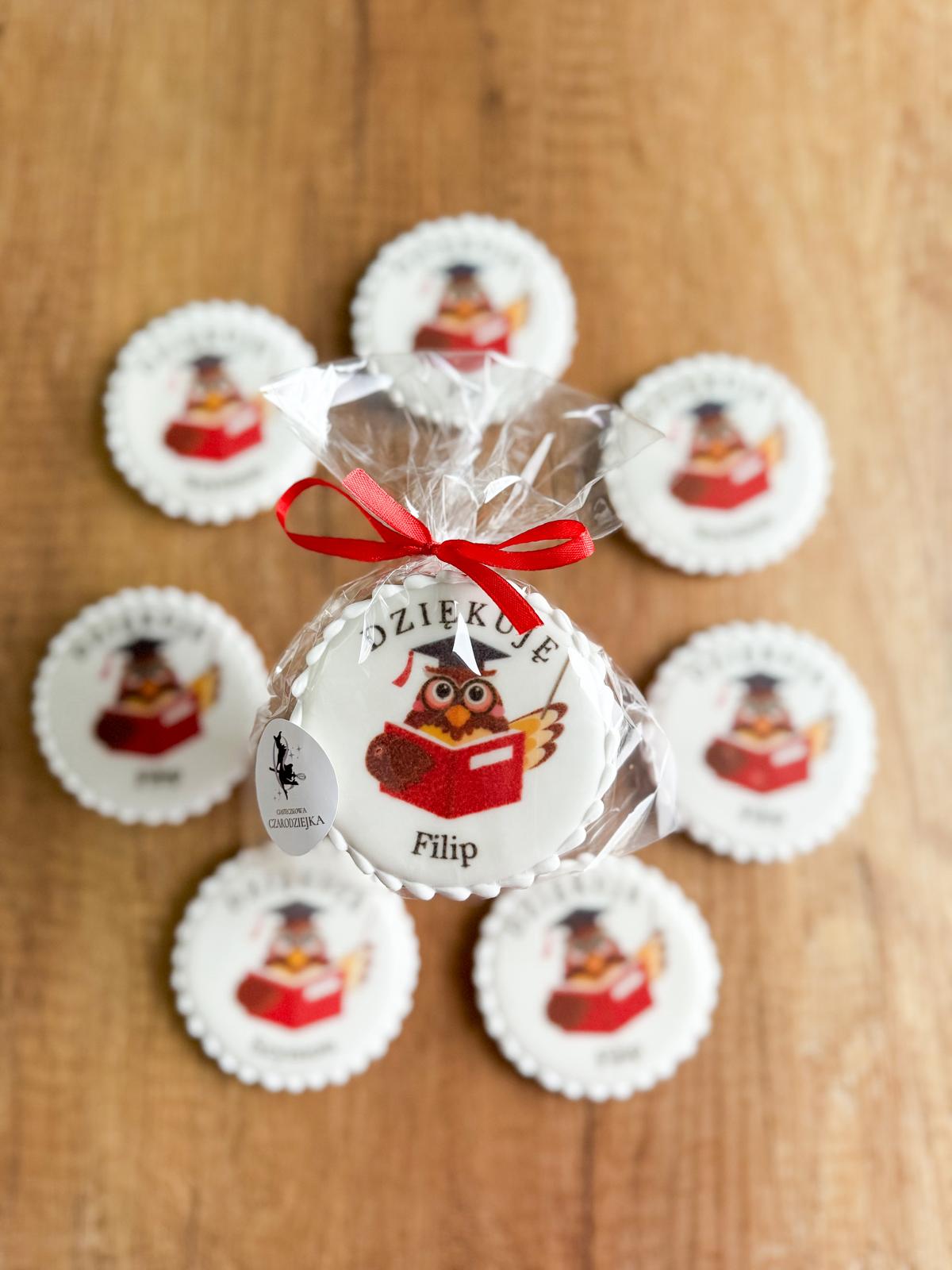 pierniczki, co na prezent dla nauczyciela, pierniczki na dzień nauczyciela, dzień nauczyciela