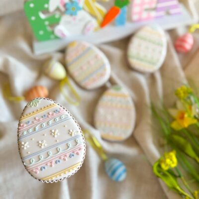 Pisanka wielkanocna<br>z kwiatami